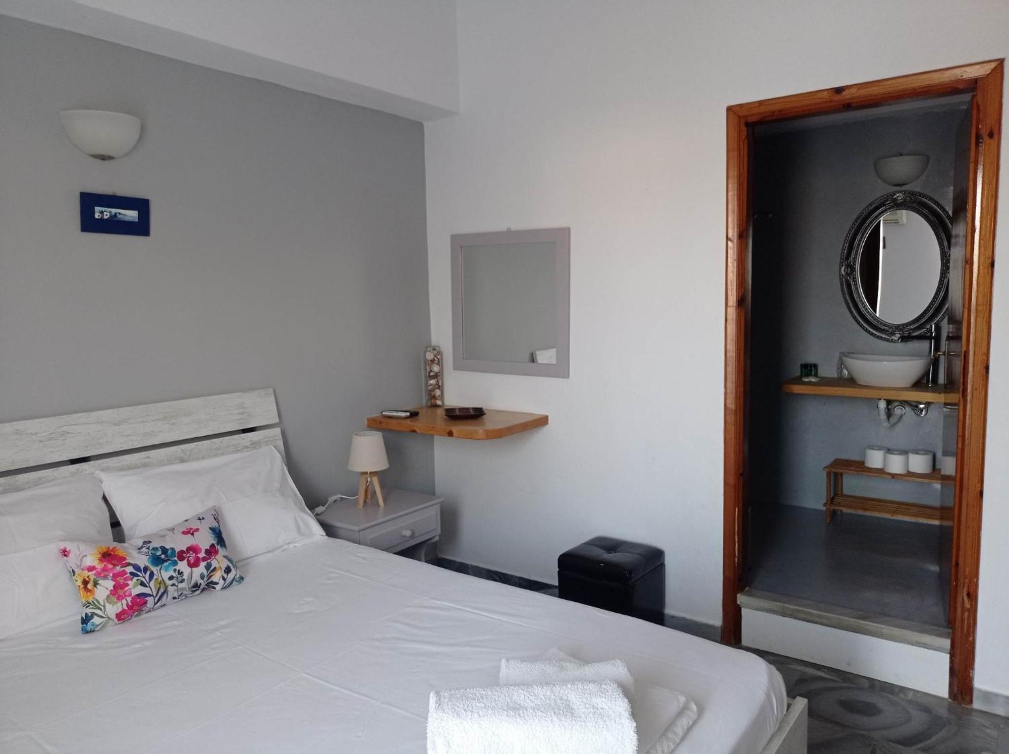 Kantouni Guest House By The Sea Bací Kültér fotó